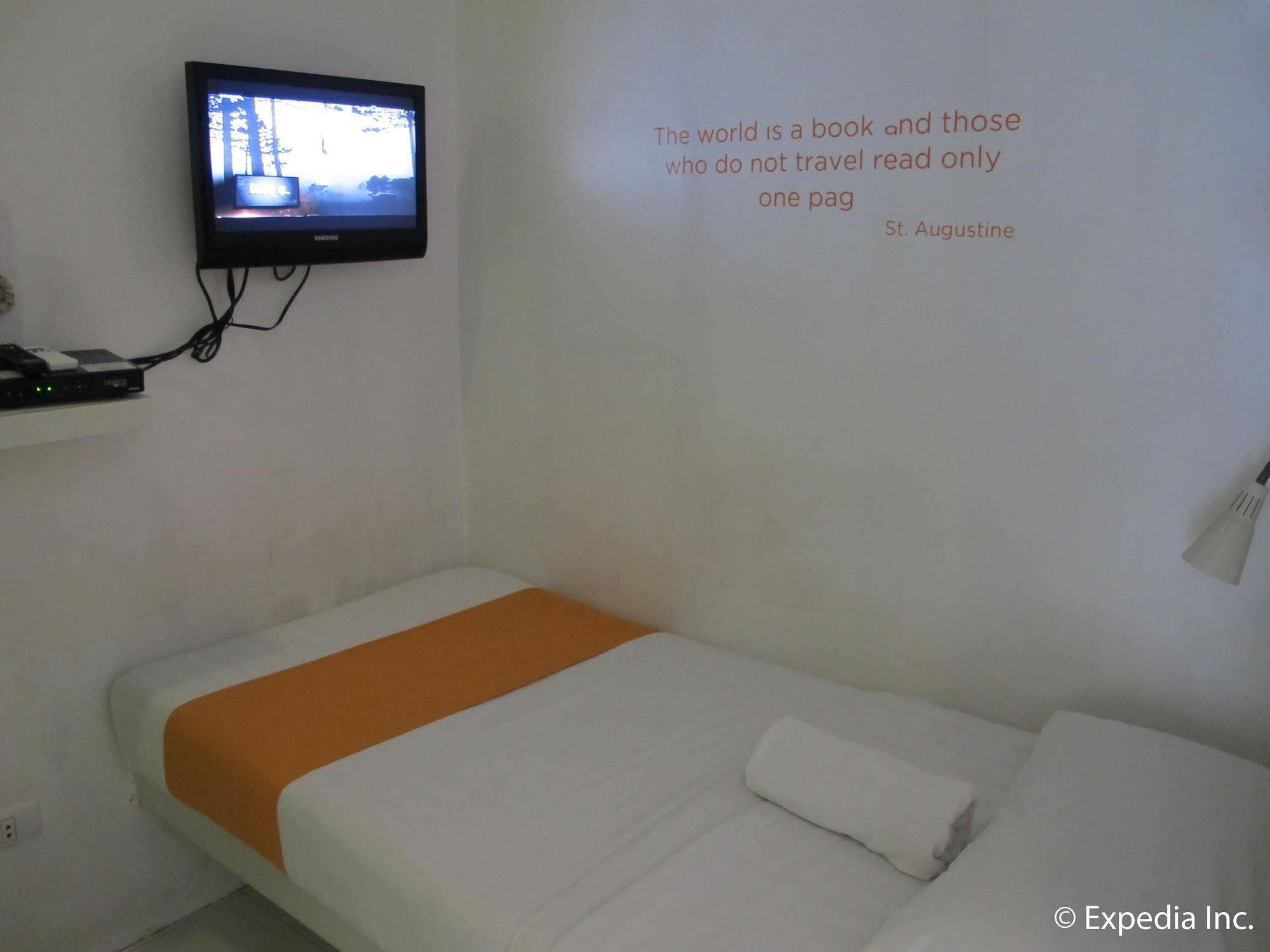 Islands Stay Hotels - Uptown Cebu Extérieur photo