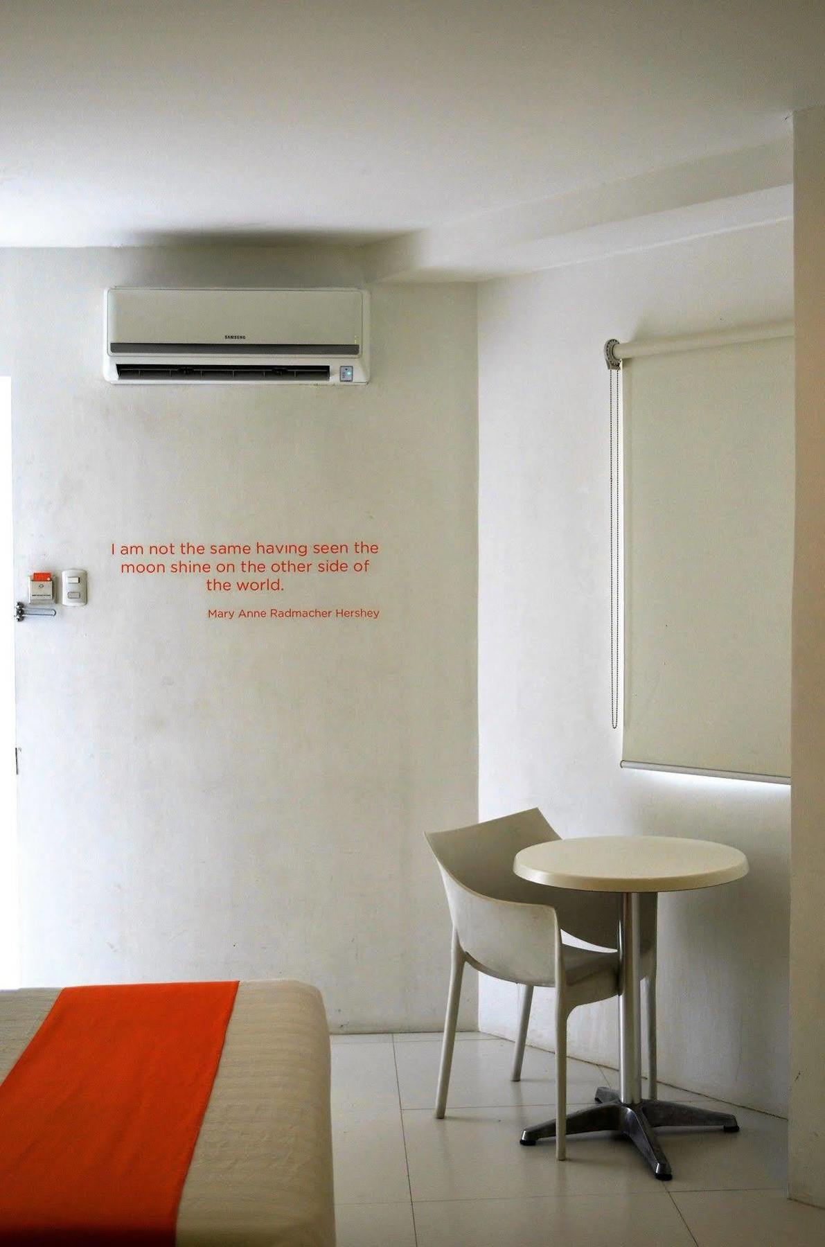 Islands Stay Hotels - Uptown Cebu Extérieur photo