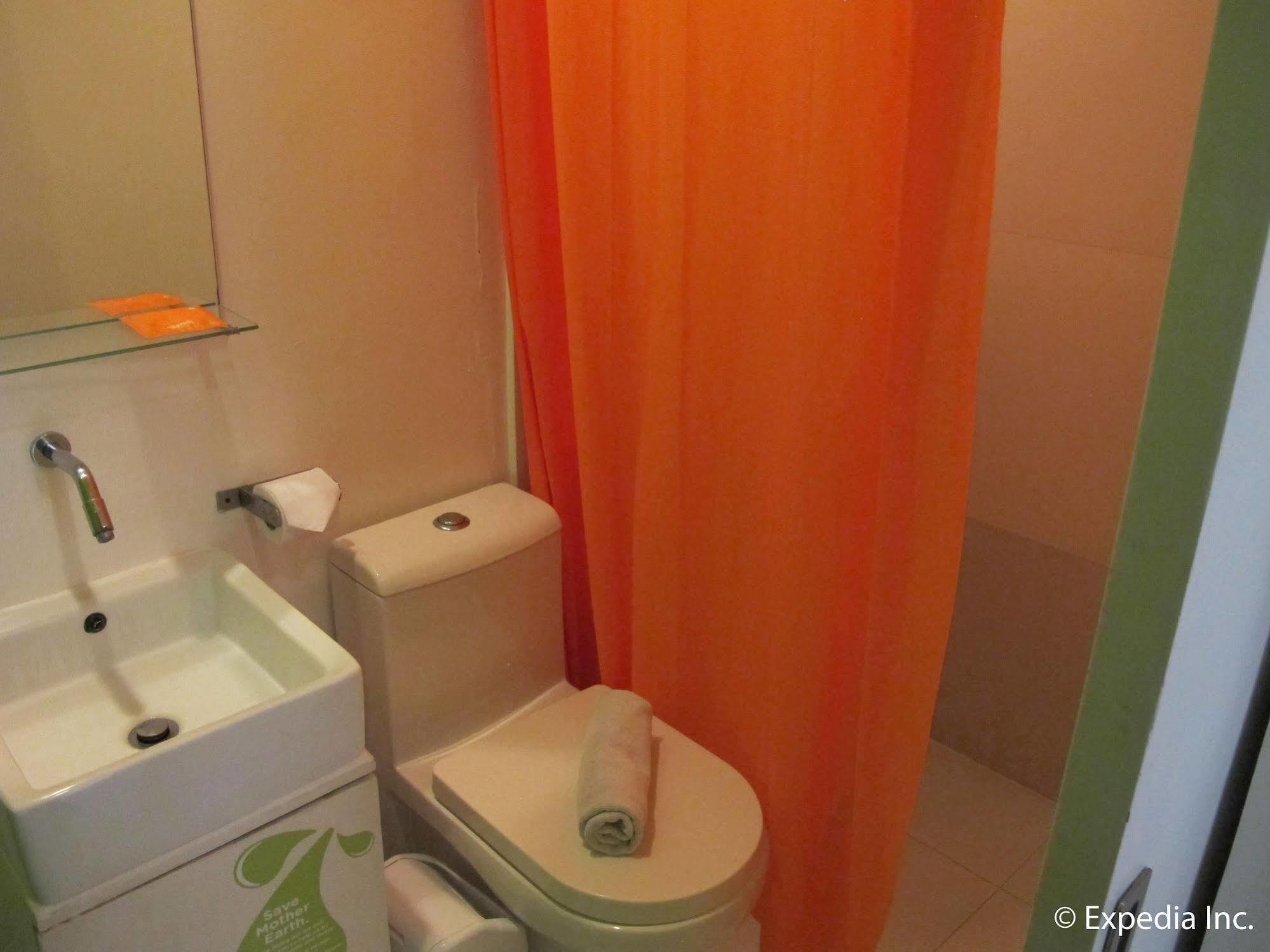 Islands Stay Hotels - Uptown Cebu Extérieur photo
